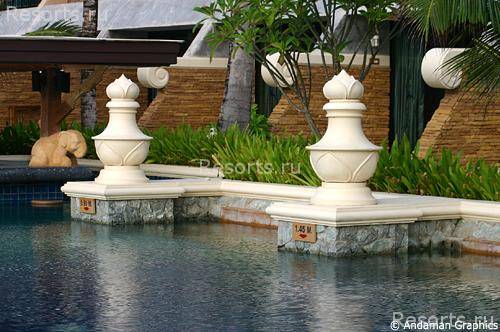 Karon Beach Resort & Spa 36